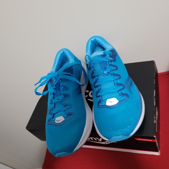 Saucony runners size 7 womens - Picture 6 of 6